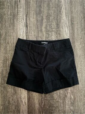 Express Black Women's Cuffed Tailored Shorts